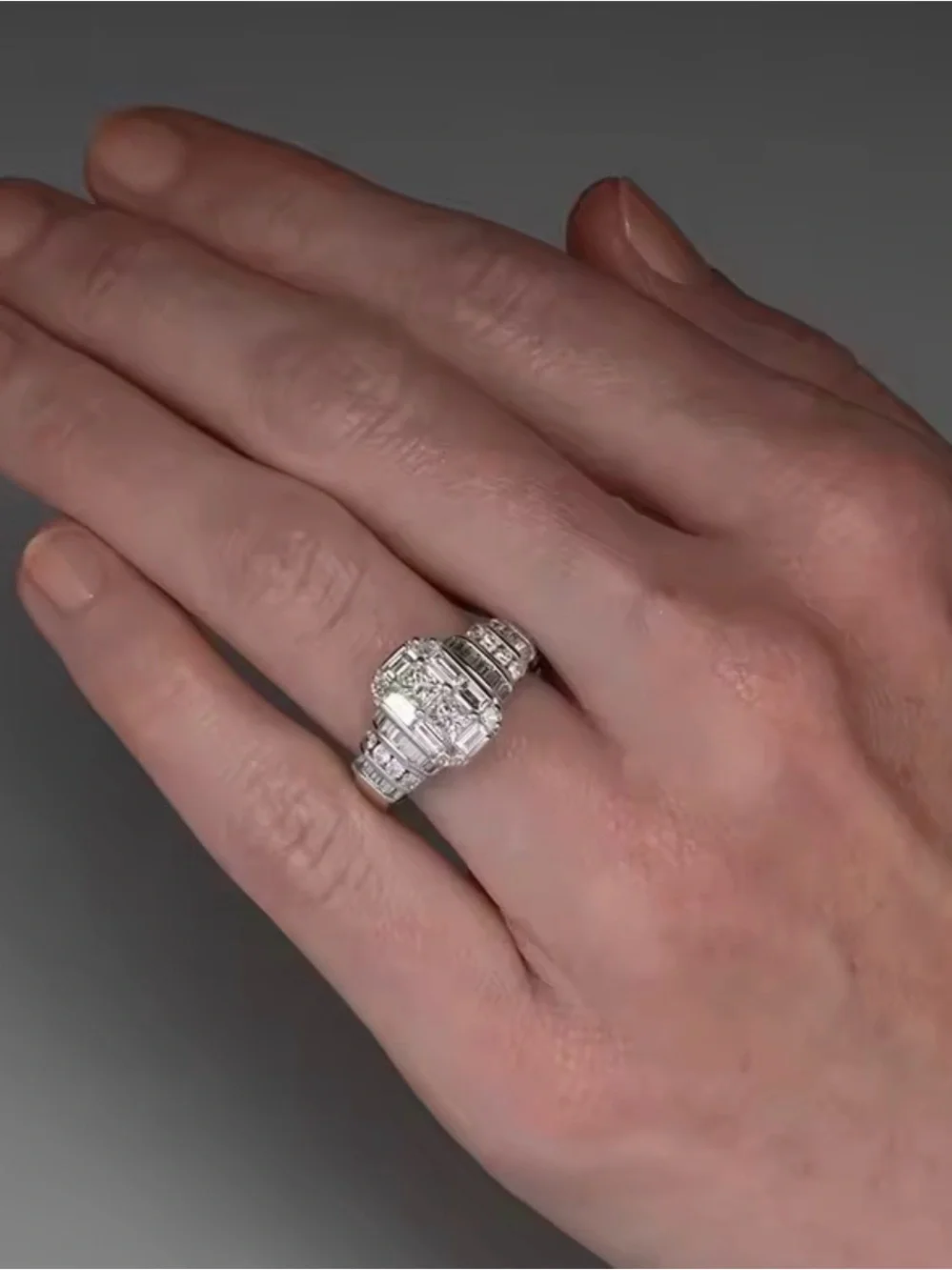 Classic White Gold Diamond Cluster Ring - White